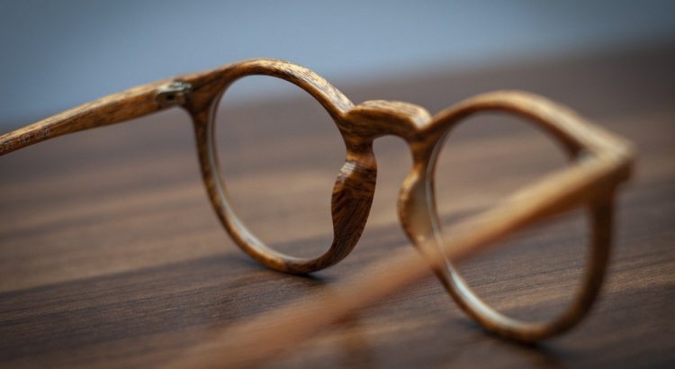 Etiquettes pour lunettes